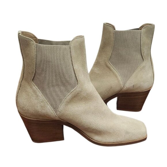 M Gemi Lelia Booties in Soft Suede. Size EU 39/US 8.5 - Picture 10 of 12